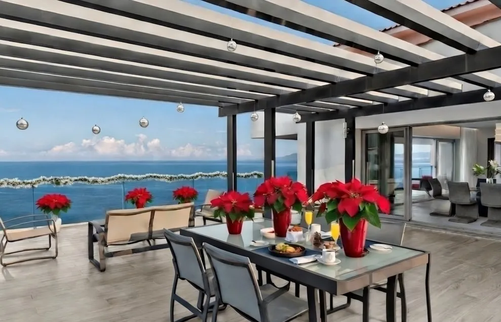 Celebra las fiestas decembrinas entre Nochebuenas y brisa marina